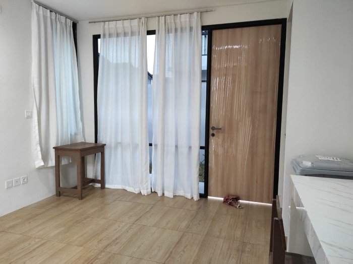 Rumah disewakan di Waterfront Lippo Cikarang